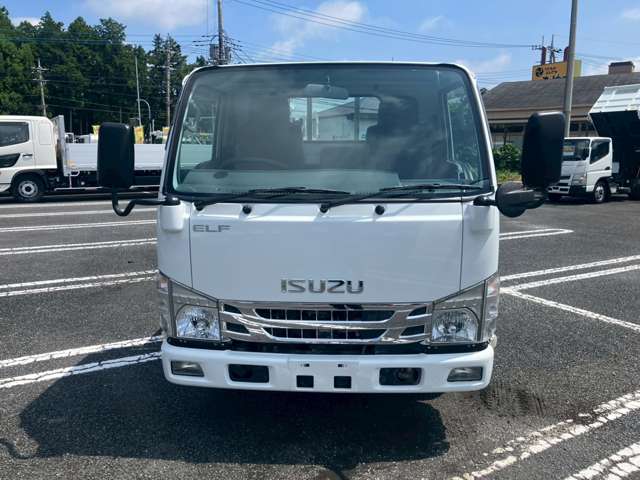 Isuzu Elf 2