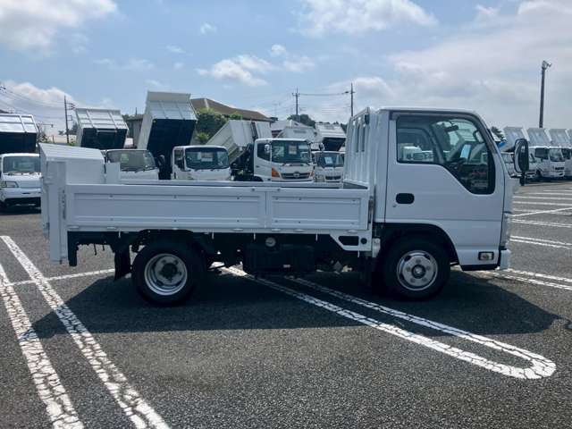 Isuzu Elf 4