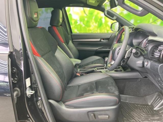 Toyota Hilux 2
