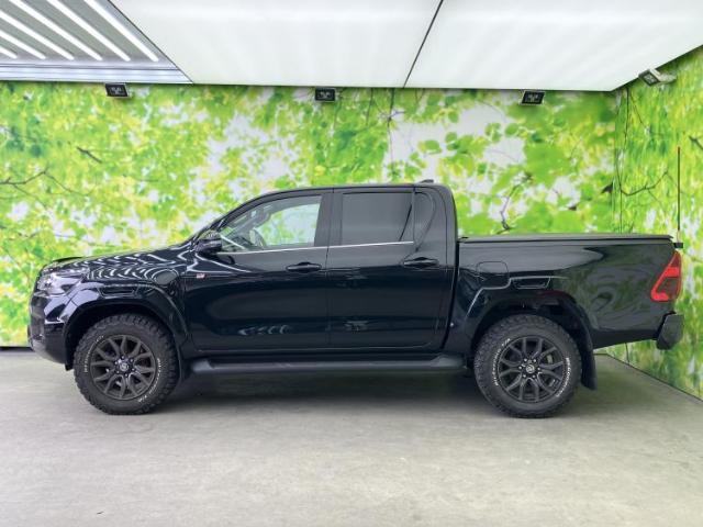 Toyota Hilux 5