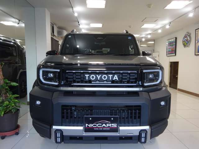 Toyota Land Cruiser FJ 2