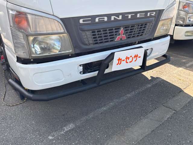 Mitsubishi Fuso Canter 9