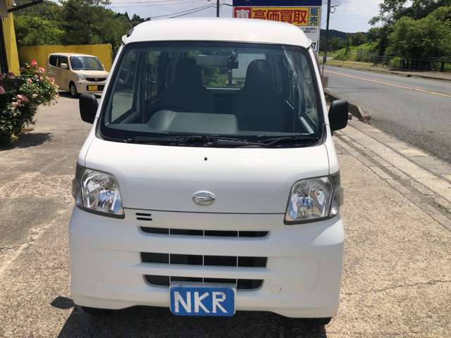 Daihatsu Hijet Cargo 2