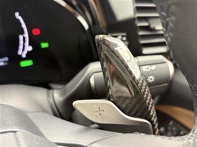 Lexus NX 12