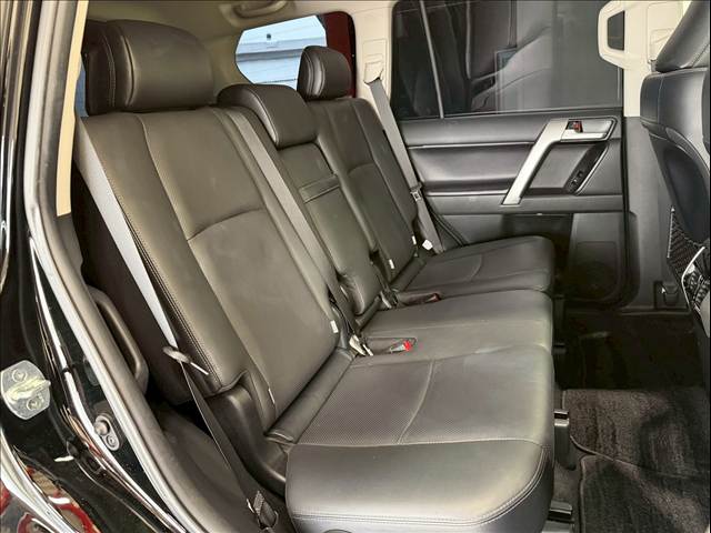 Toyota Land Cruiser Prado 8