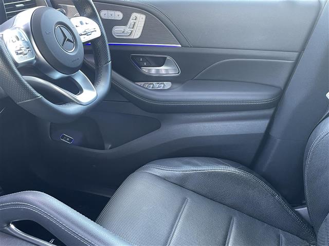 Mercedes-Benz GLE 9