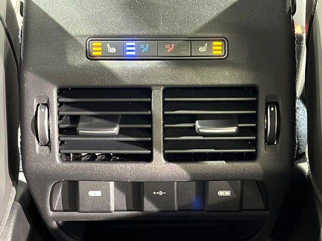 Land Rover Discovery Sport 5