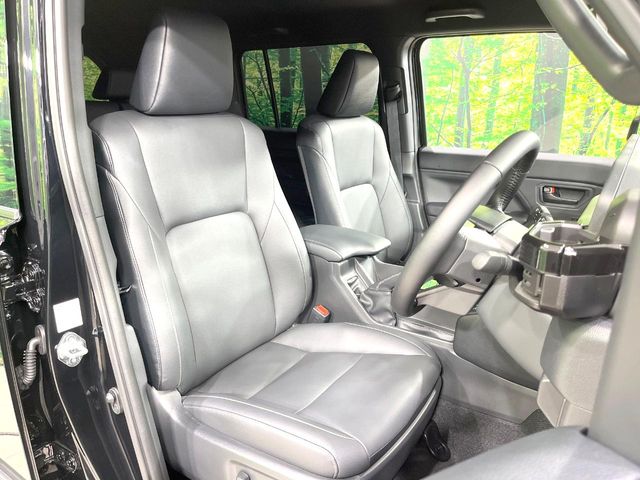 Toyota Land Cruiser FJ 8