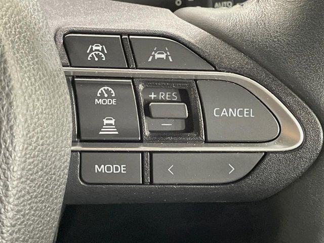 Toyota Noah 8