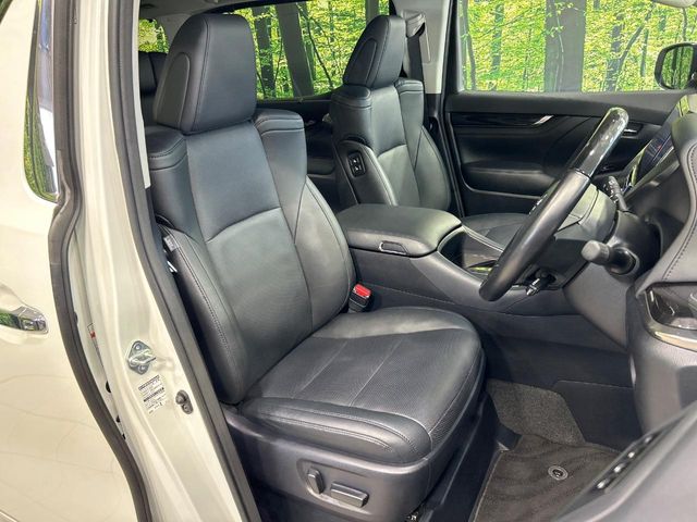 Toyota Vellfire 11