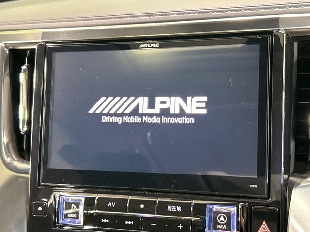 Toyota Vellfire 5