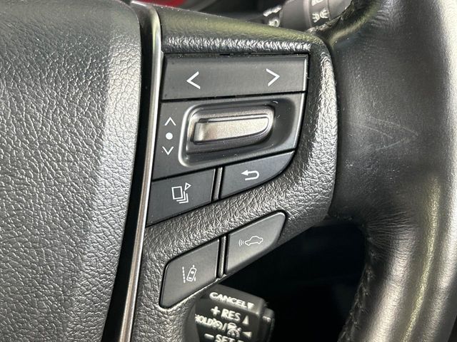 Toyota Vellfire 7