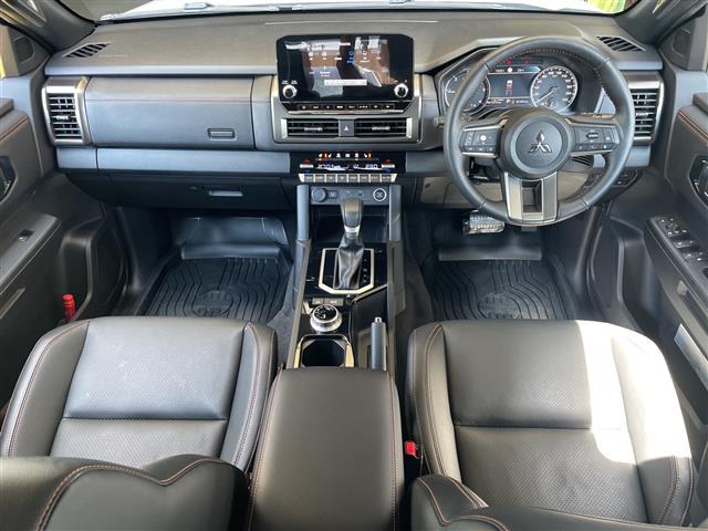 Mitsubishi Triton 4