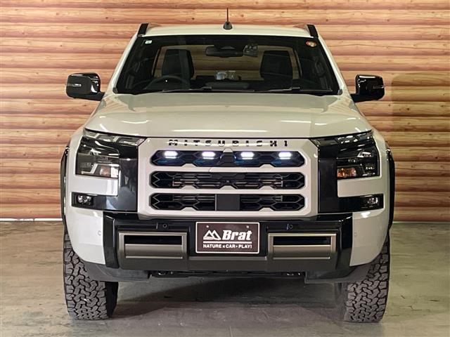 Mitsubishi Triton 10