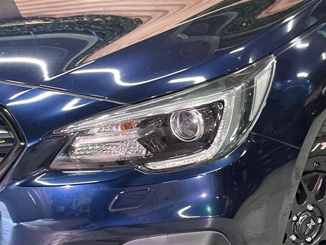 Subaru Legacy Outback 12