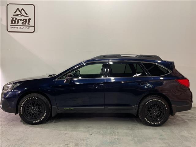 Subaru Legacy Outback 9