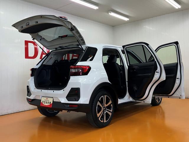 Daihatsu Rocky 9
