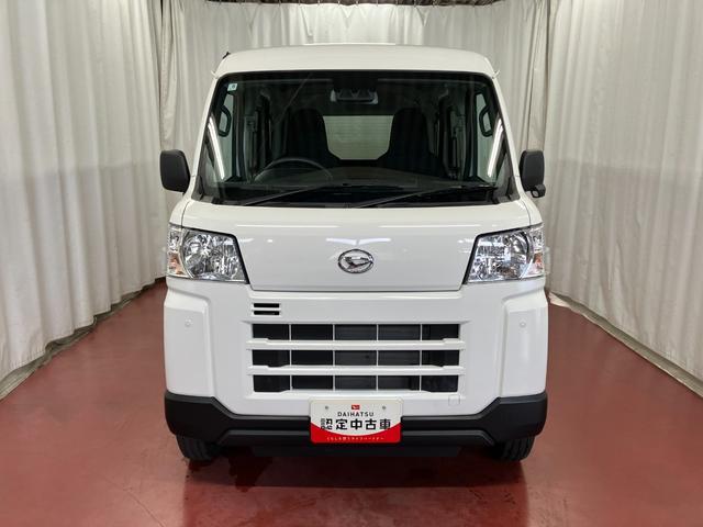 Daihatsu Hijet Cargo 3