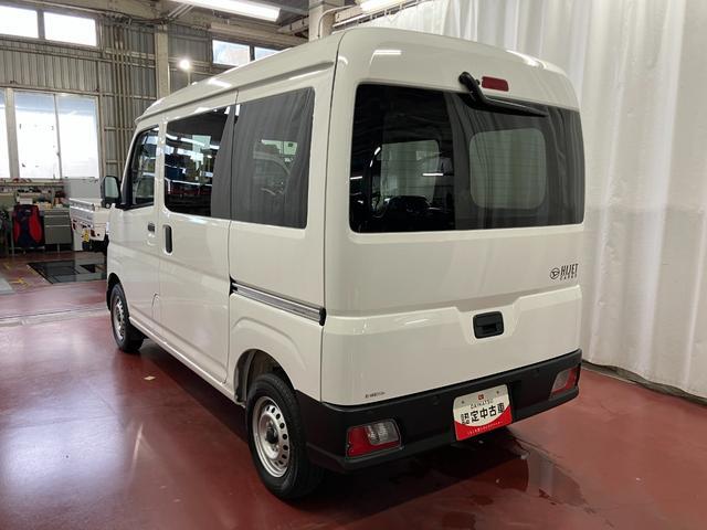 Daihatsu Hijet Cargo 7