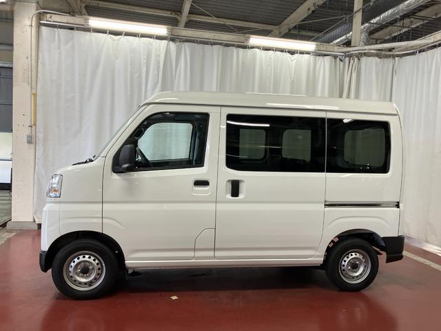 Daihatsu Hijet Cargo 8
