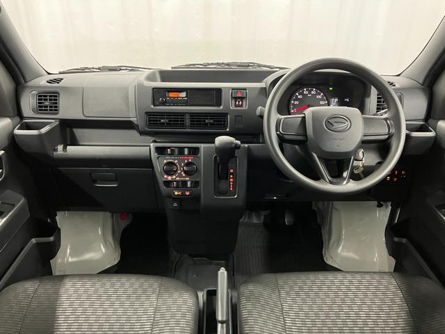 Daihatsu Hijet Cargo 10