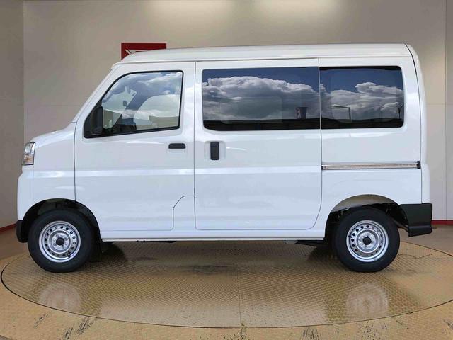 Daihatsu Hijet Cargo 7