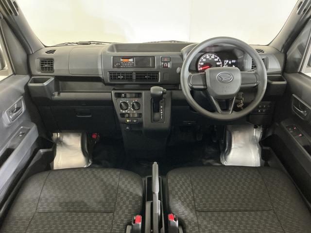 Daihatsu Hijet Cargo 3