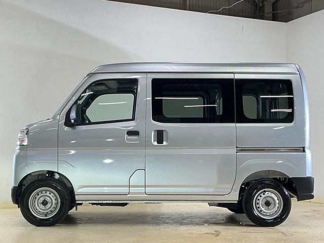 Daihatsu Hijet Cargo 8