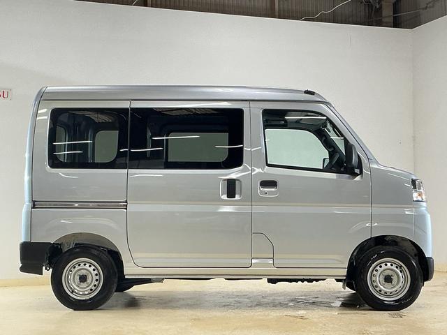Daihatsu Hijet Cargo 9