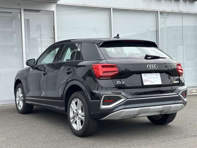 Audi Q2 12
