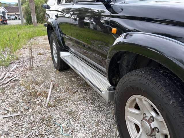 Toyota Hilux Surf 12