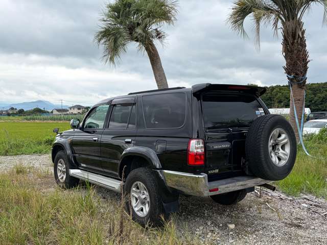 Toyota Hilux Surf 6