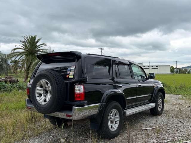 Toyota Hilux Surf 8