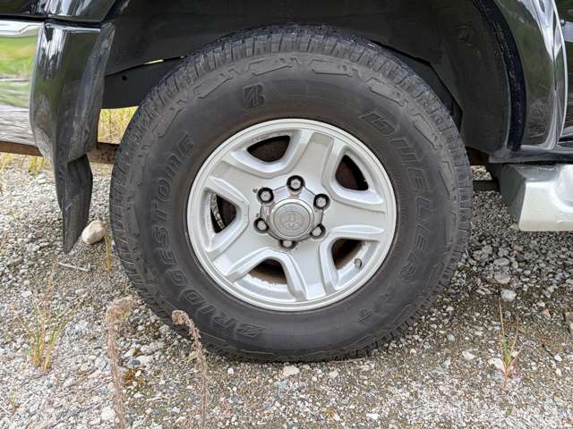 Toyota Hilux Surf 9