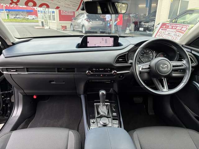 Mazda CX-30 4