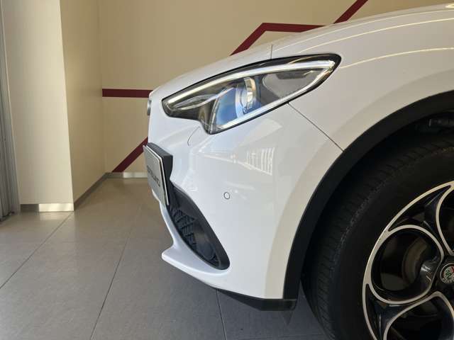 Alfa Romeo Stelvio 11