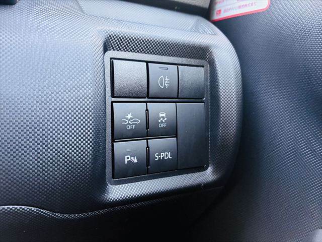 Daihatsu Rocky 7
