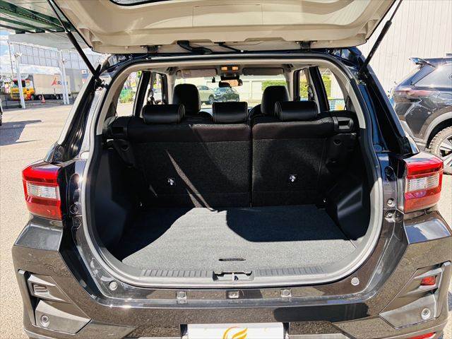 Daihatsu Rocky 10