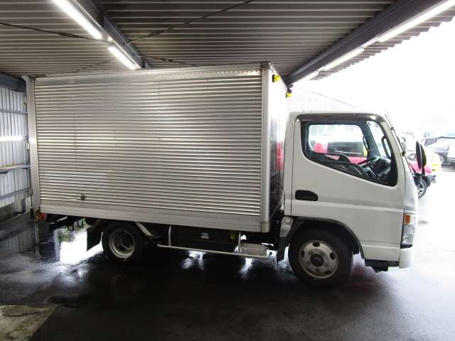 Mitsubishi Fuso Canter 7