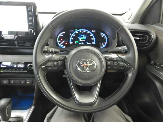 Toyota Yaris Cross 8