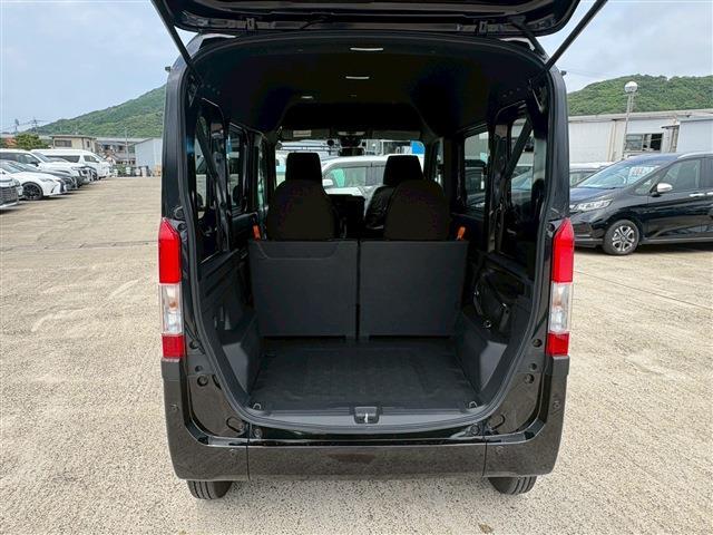 Honda N-VAN 7
