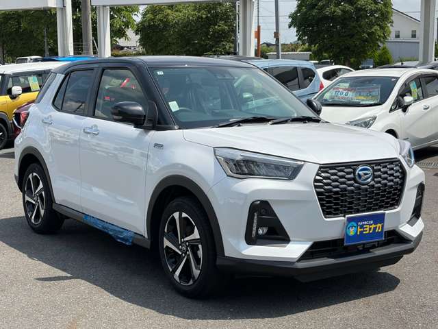 Daihatsu Rocky 9