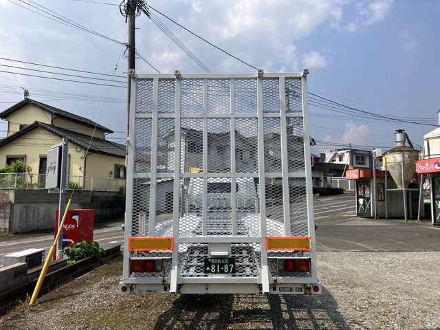Mitsubishi Fuso Canter 4