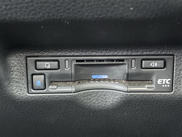 Toyota Sienta 10