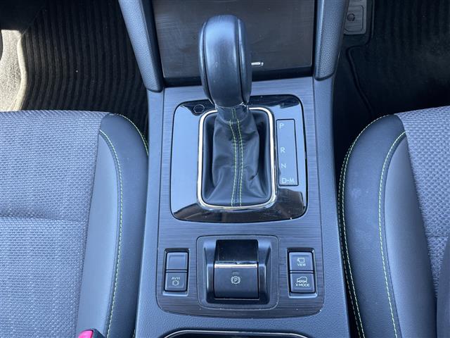 Subaru Legacy Outback 11