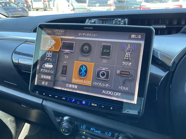 Toyota Hilux 8