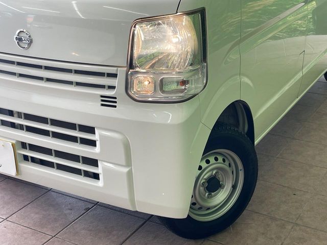 Nissan NV100 Clipper 12