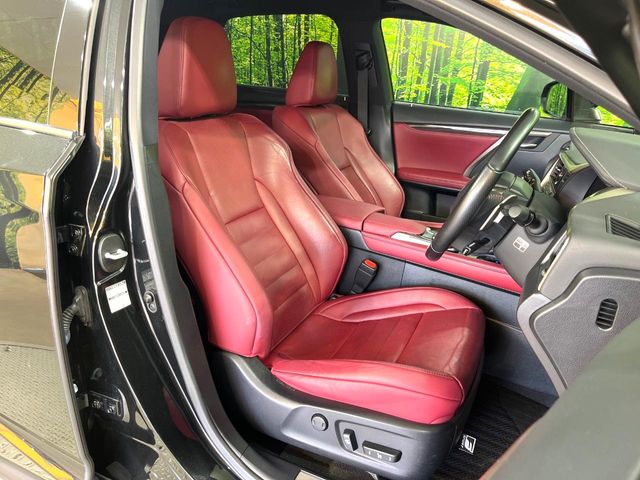 Lexus RX 9