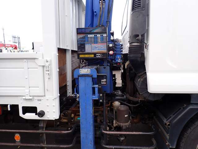 Isuzu Forward 11