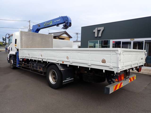 Isuzu Forward 8